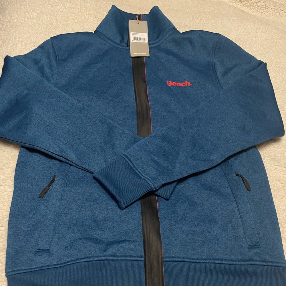 08BW.- Bench Sacrament Jacket. Size Medium